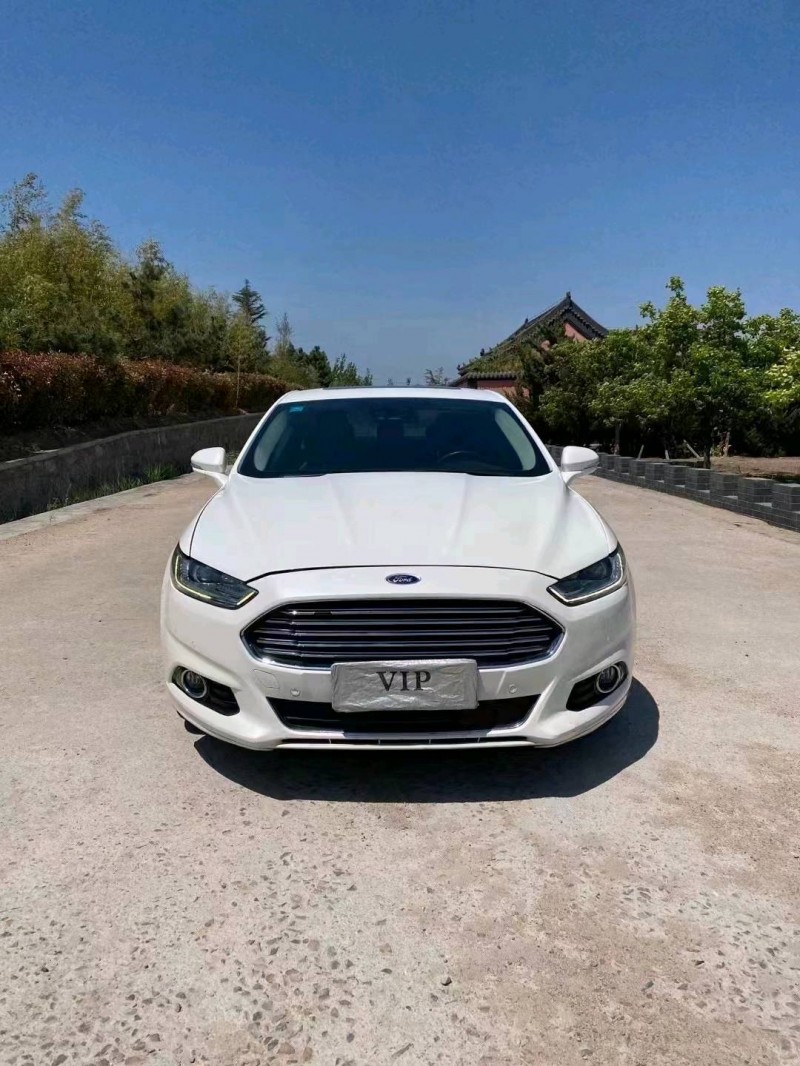 青岛14年福特蒙迪欧9