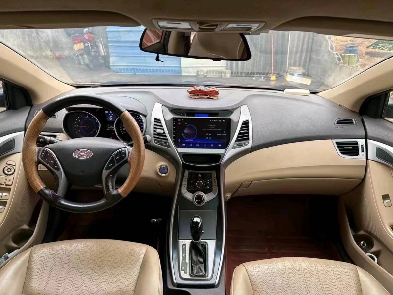 邯郸12年现代朗动5