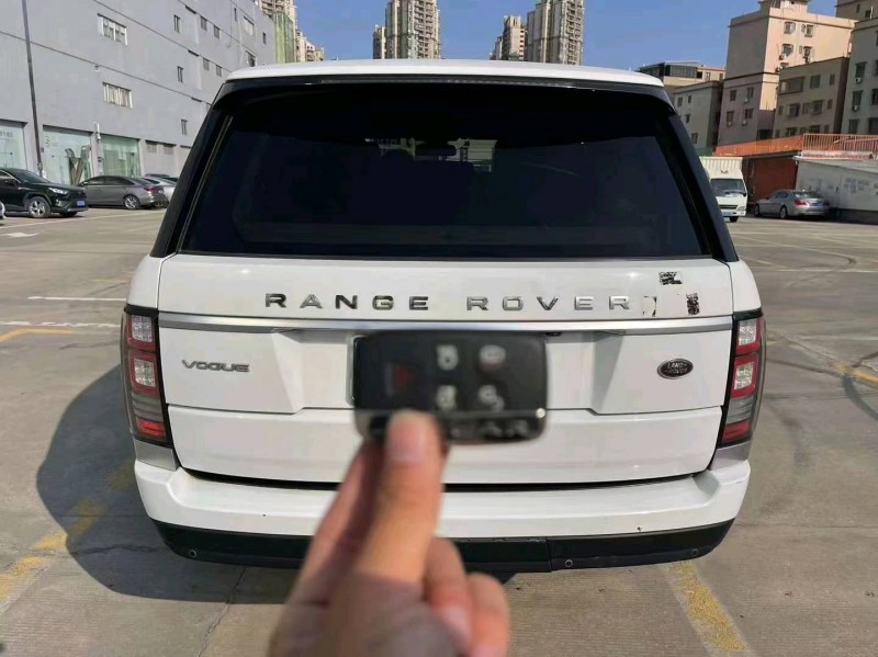 珠海14年路虎揽胜行政3