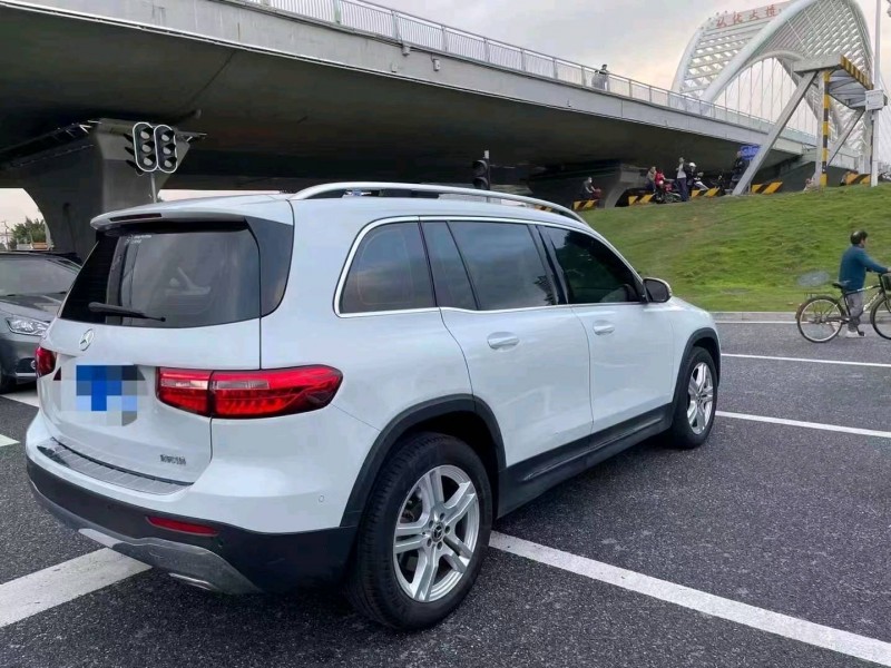 珠海21年奔驰GLB4