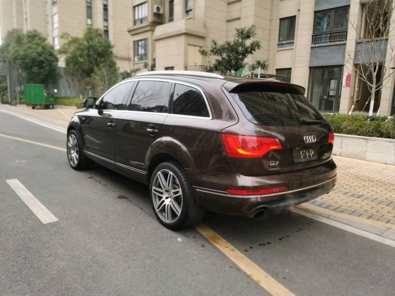 苏州12年奥迪Q77