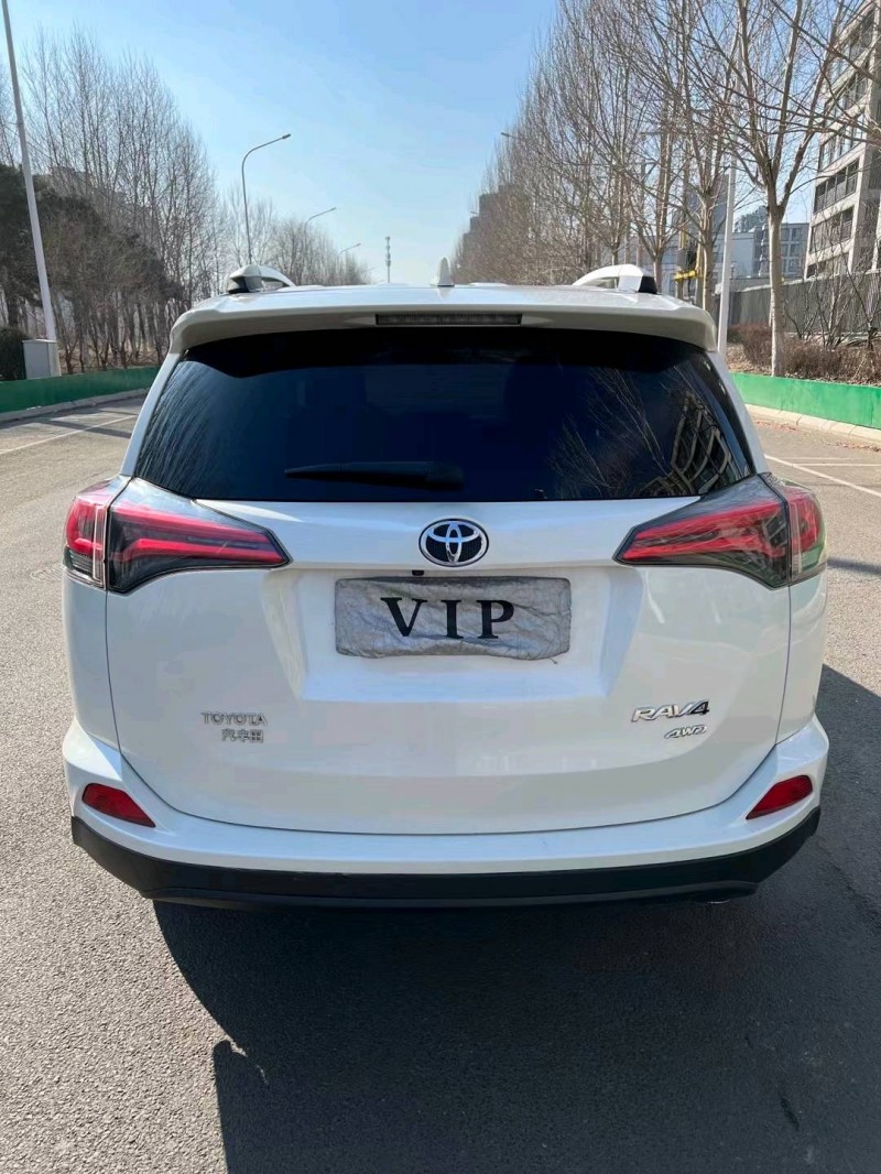 沈阳18年丰田RAV4荣放9