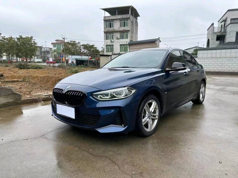 梧州22年宝马1系7