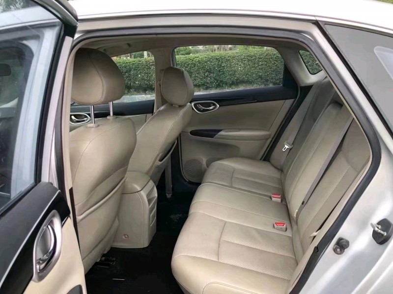 济南18年日产轩逸6