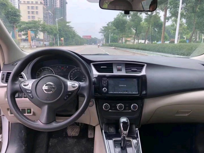 济南18年日产轩逸4