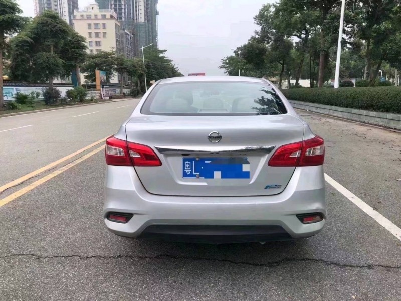 济南18年日产轩逸2