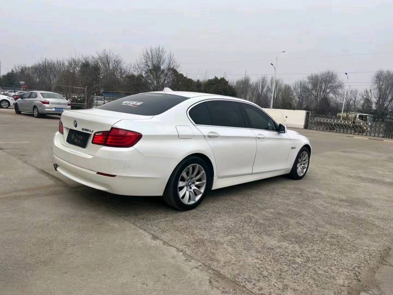 济南12年宝马3系5