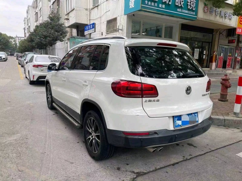 嘉兴15年大众途观8
