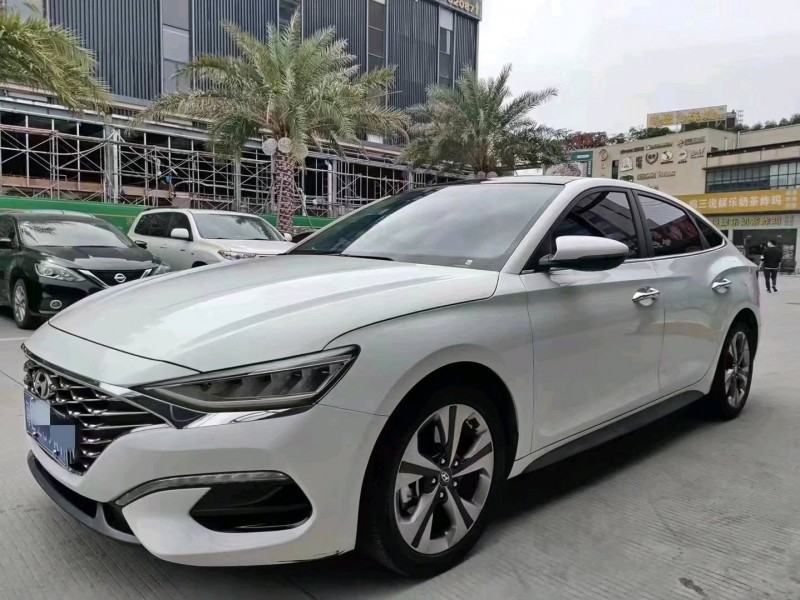 珠海20年现代菲斯塔3