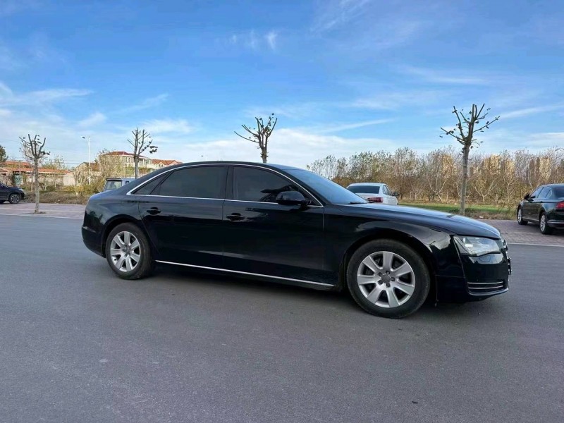 邯郸11年奥迪A8L7