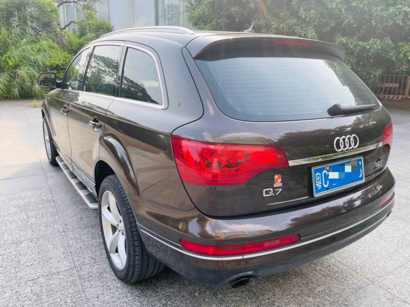 广州11年奥迪Q78