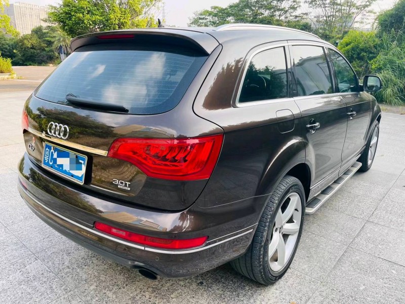 广州11年奥迪Q79
