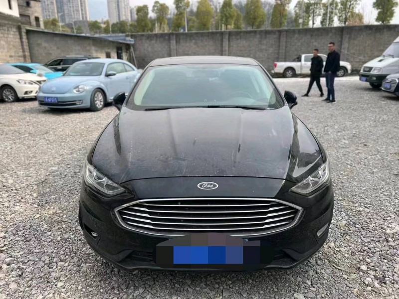 重庆20年福特蒙迪欧1