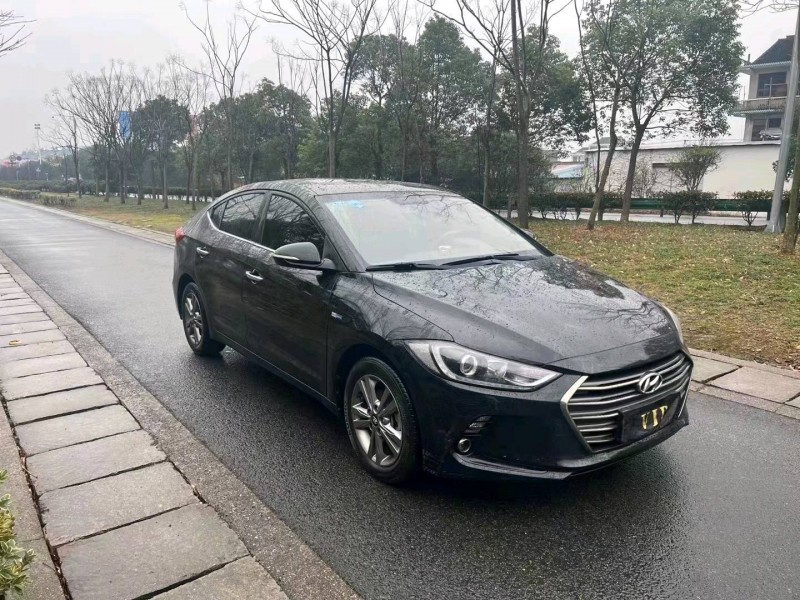 嘉兴17年现代领动2