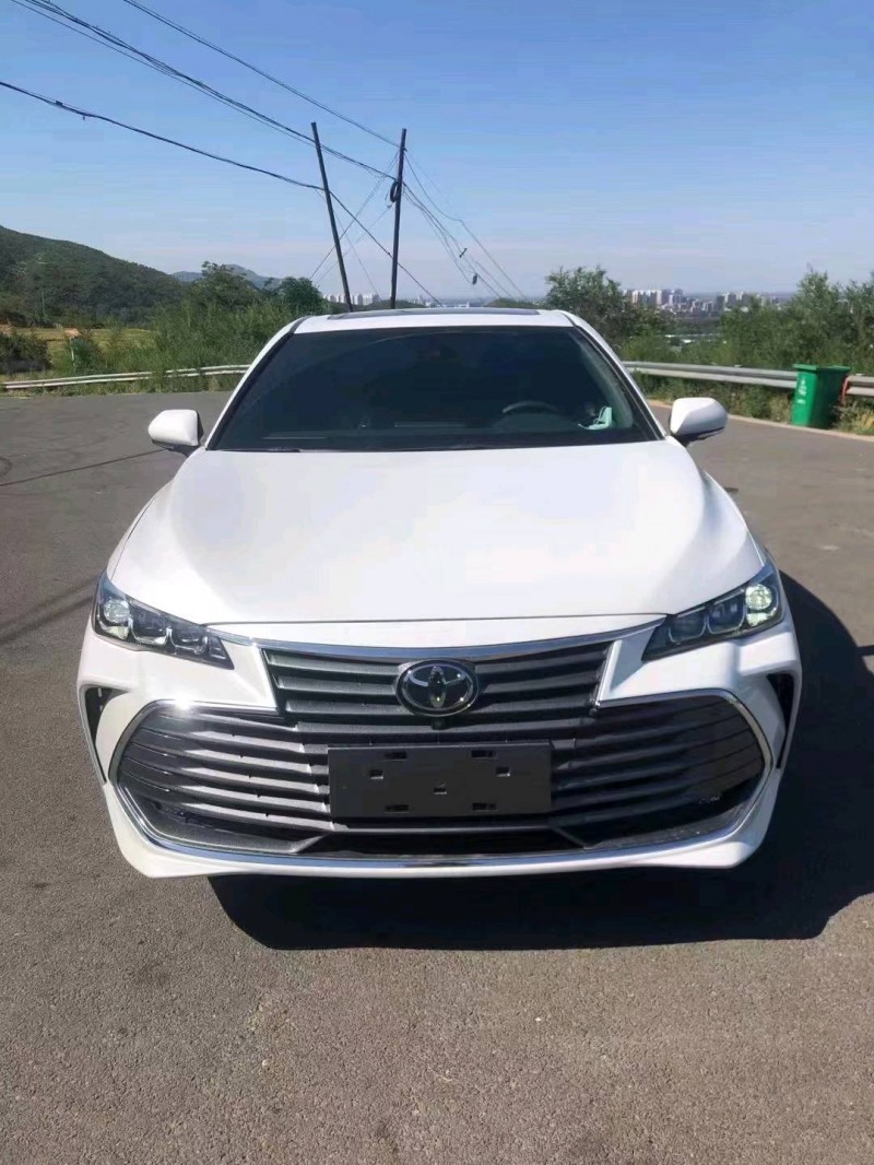 邯郸22年丰田亚洲龙1