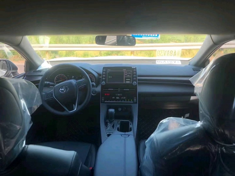 邯郸22年丰田亚洲龙5