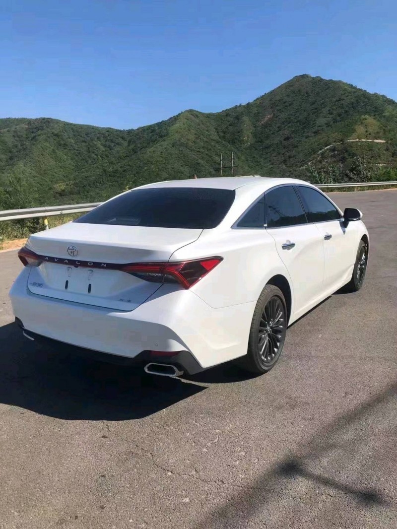 邯郸22年丰田亚洲龙6