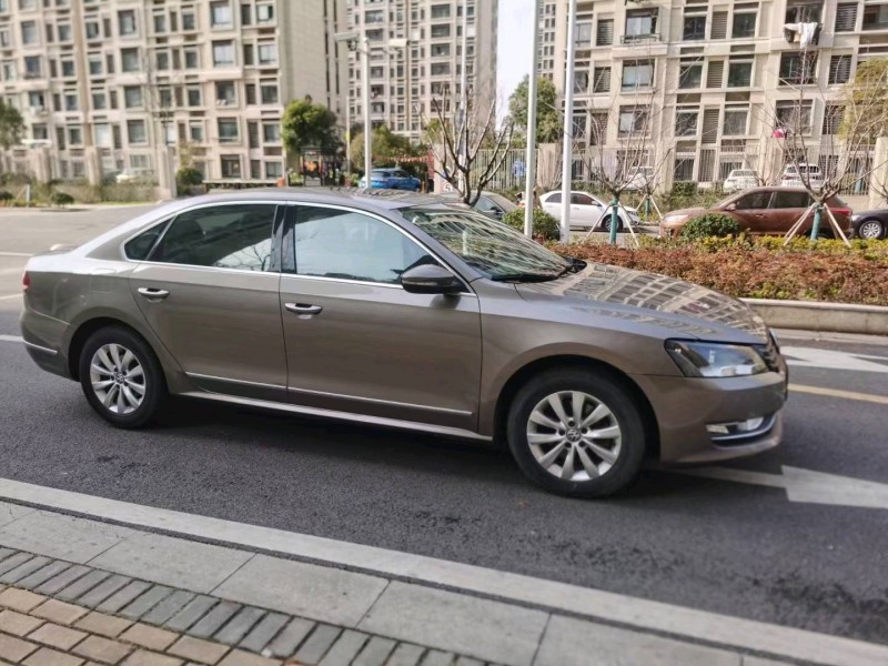 苏州14年大众帕萨特2