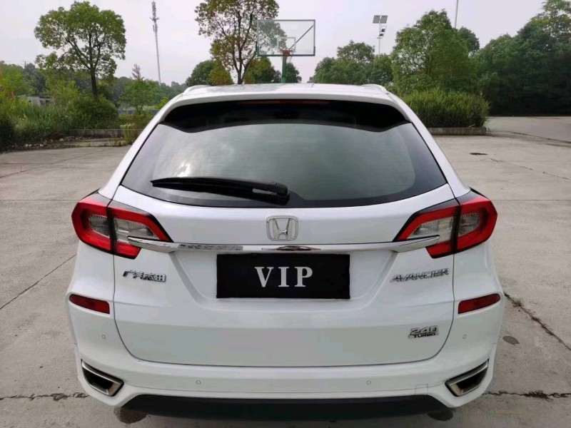 北京18年本田冠道9