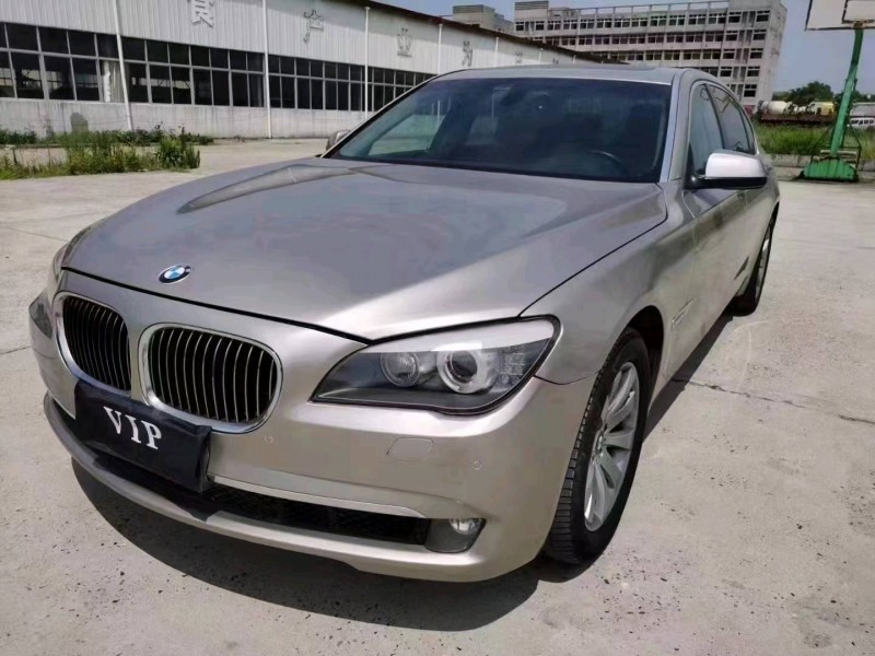 北京11年宝马7系6