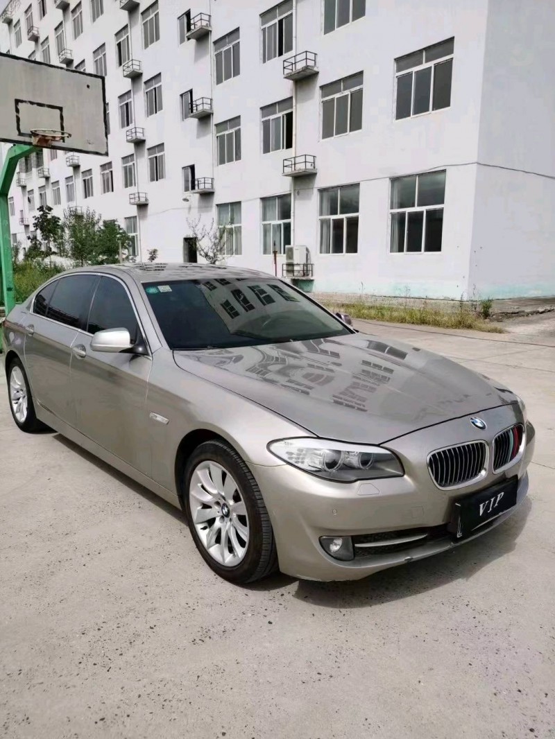 北京12年宝马5系3