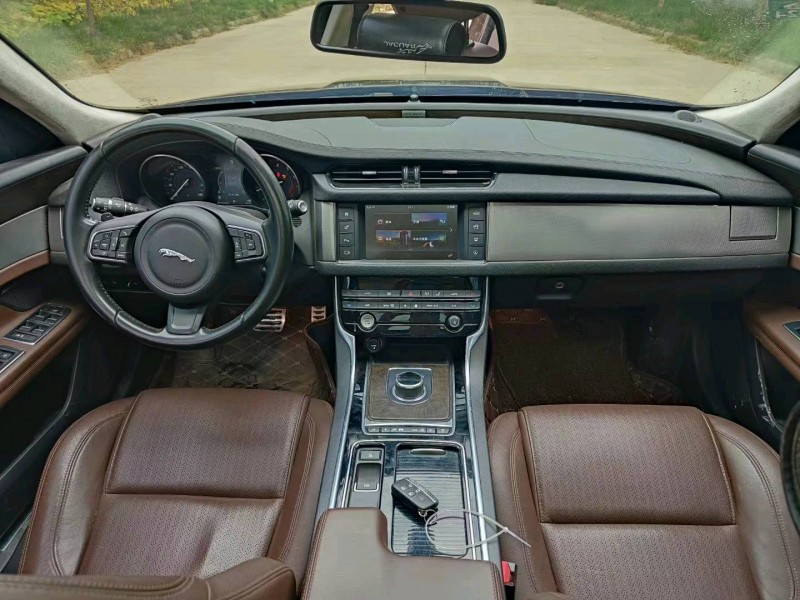 济宁18年捷豹XF4