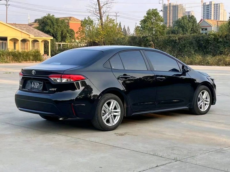 北京21年丰田雷凌4