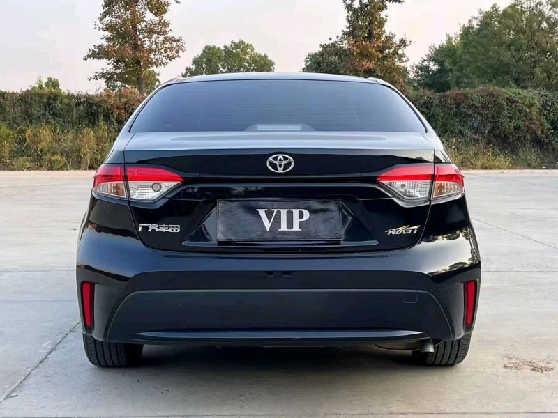 北京21年丰田雷凌8