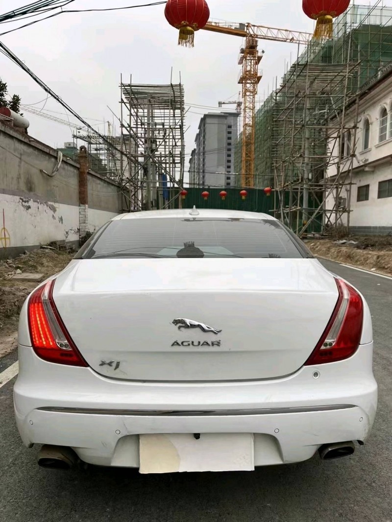 青岛14年捷豹XJ9