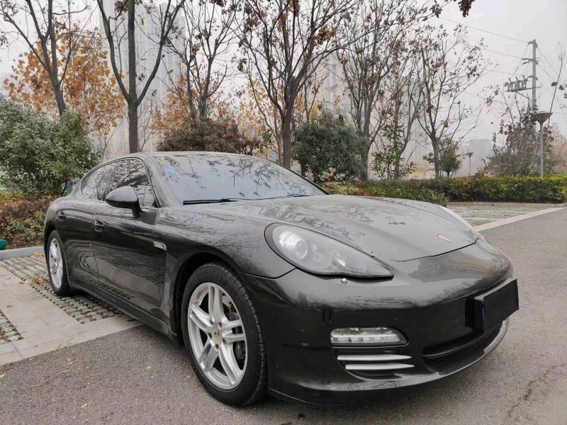 淮南12年保时捷帕拉梅拉6