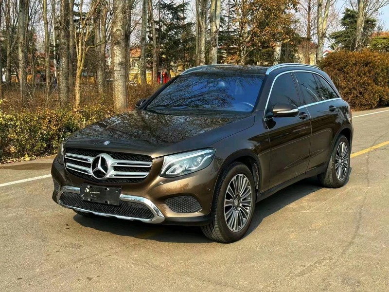 东营16年奔驰GLC7