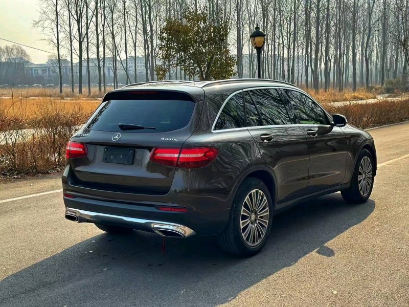 东营16年奔驰GLC6