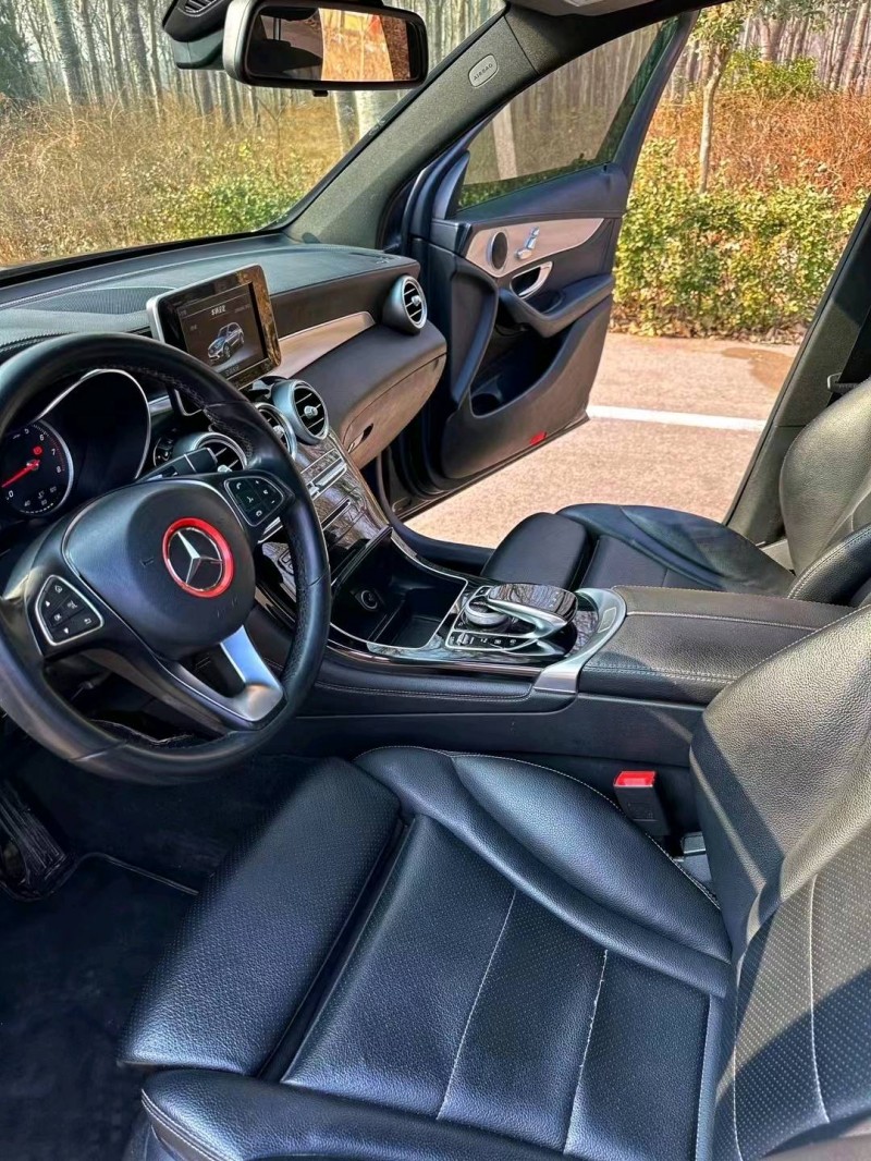 东营16年奔驰GLC2