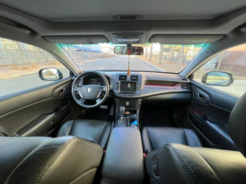 邯郸11年丰田皇冠2