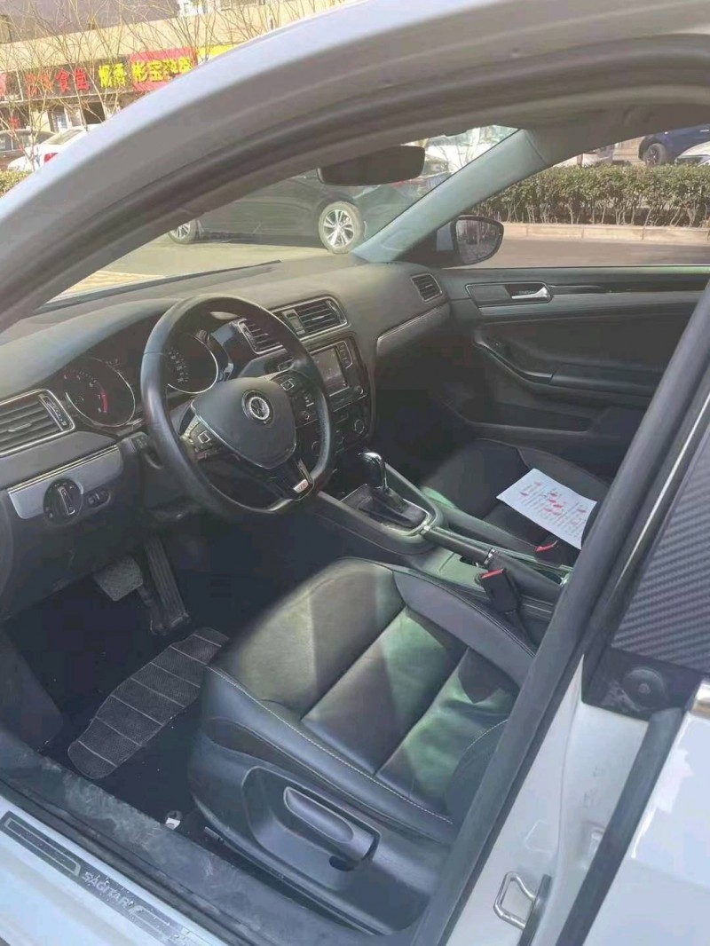 邯郸19年大众速腾7