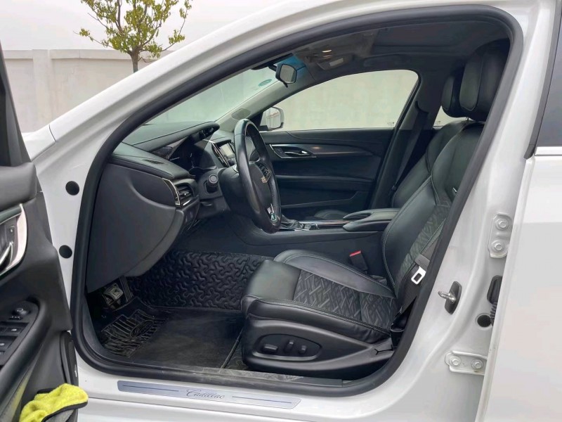 济南18年凯迪拉克ATS5