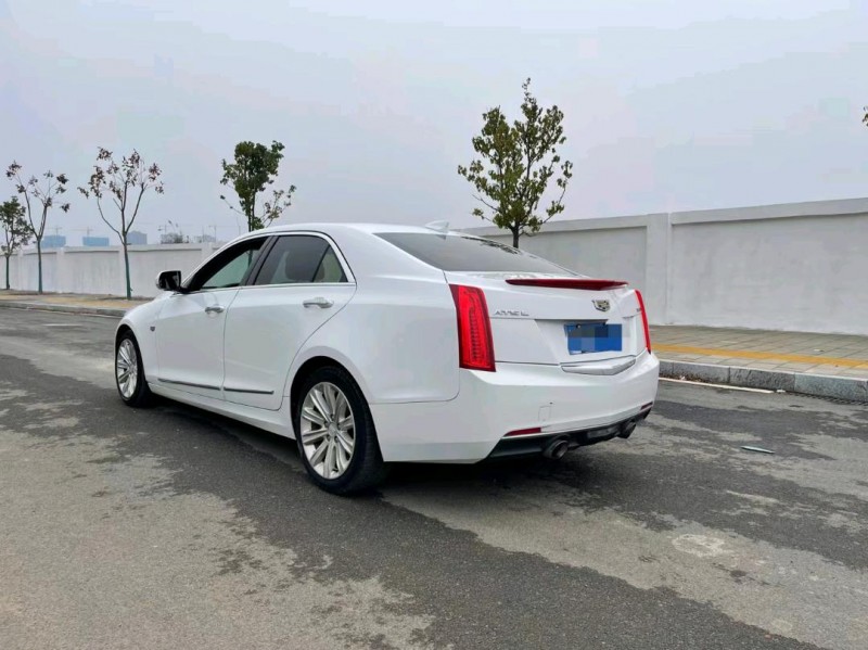 济南18年凯迪拉克ATS3