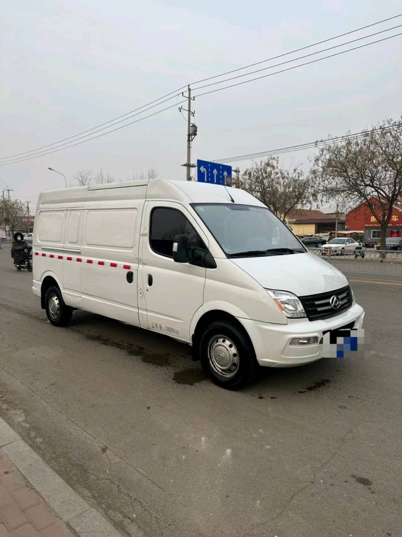 北京22年大通V802