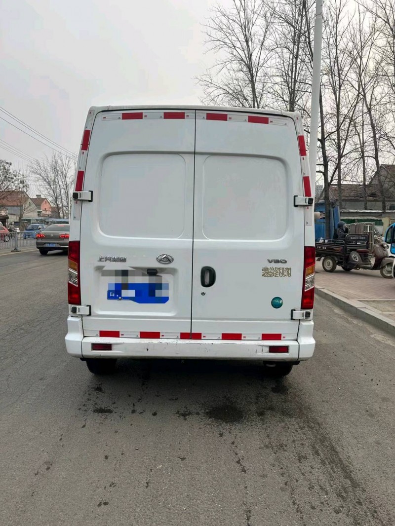 北京22年大通V808