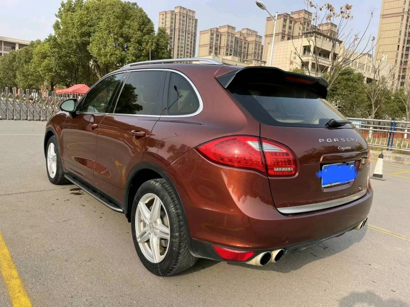 淮南13年保时捷卡宴5