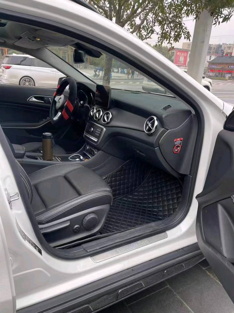 宜昌19年奔驰GLA4