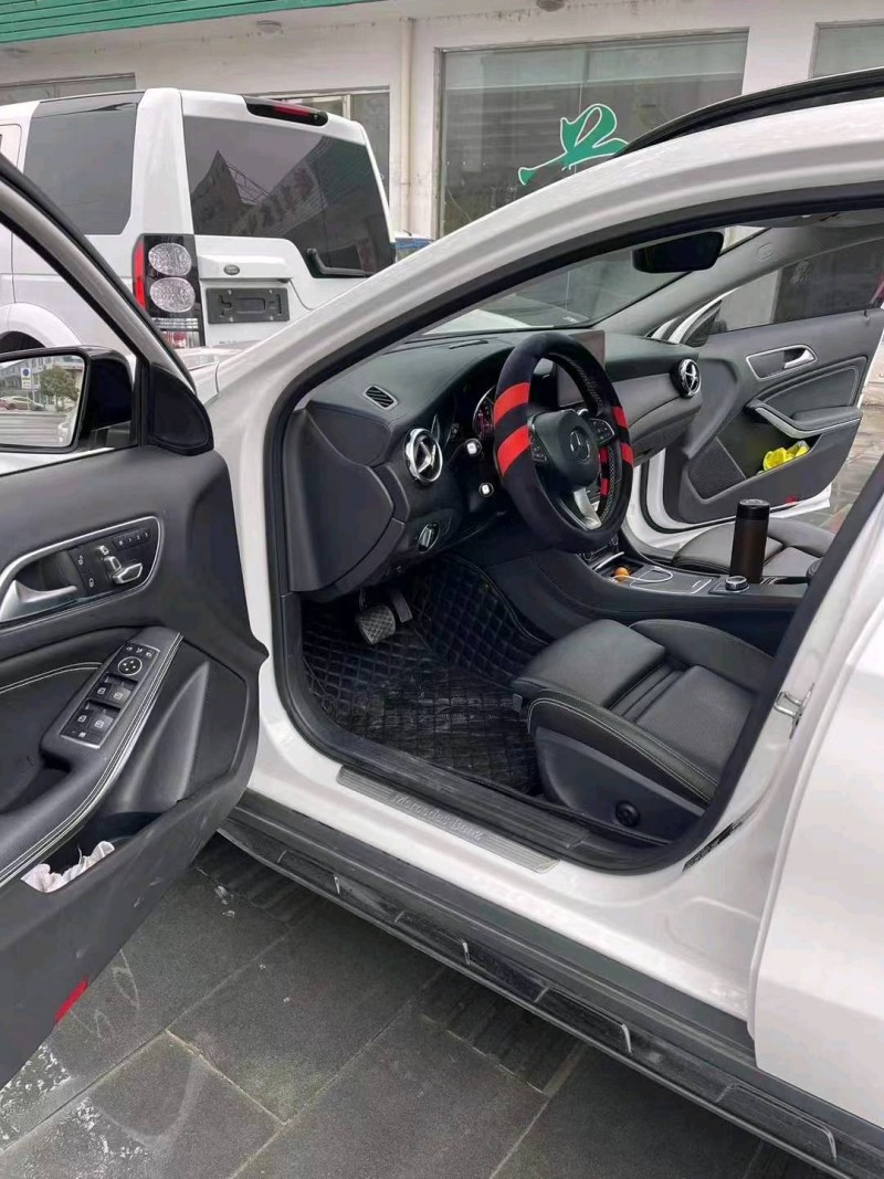 宜昌19年奔驰GLA7