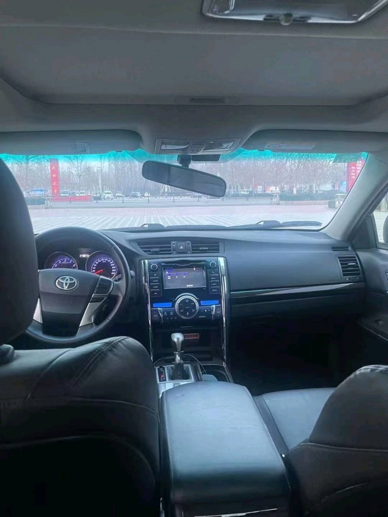 北京16年丰田锐志5