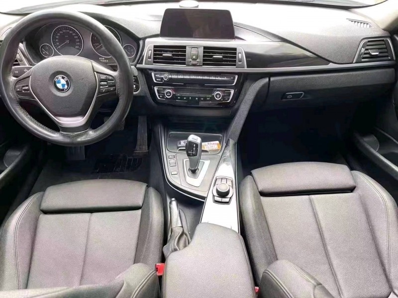 济宁18年宝马3系4