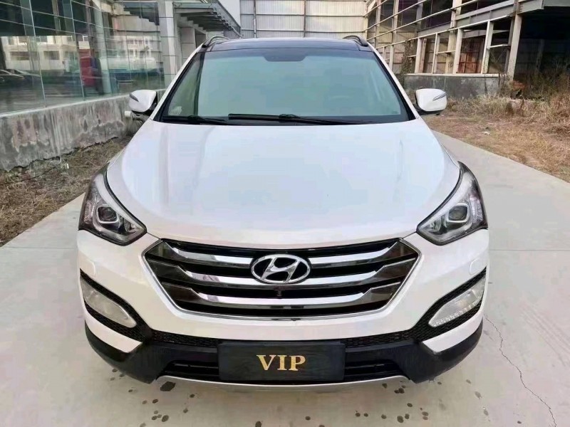 济宁13年现代全新胜达1