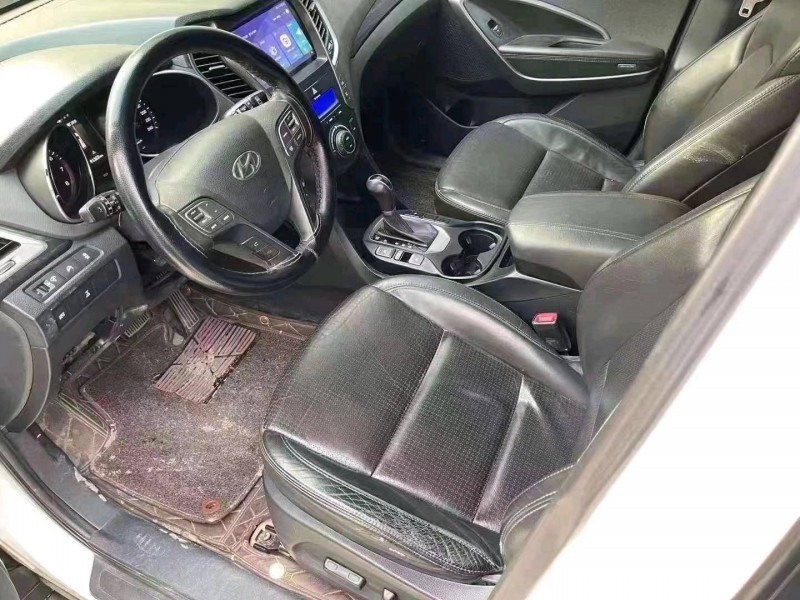 济宁13年现代全新胜达6