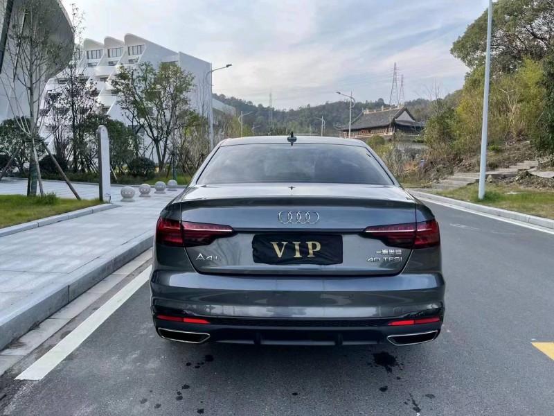 嘉兴22年奥迪A4L9