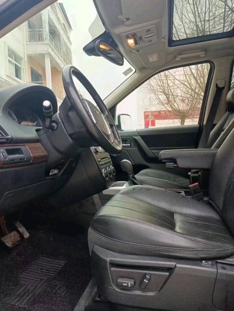 北京14年路虎发现神行1