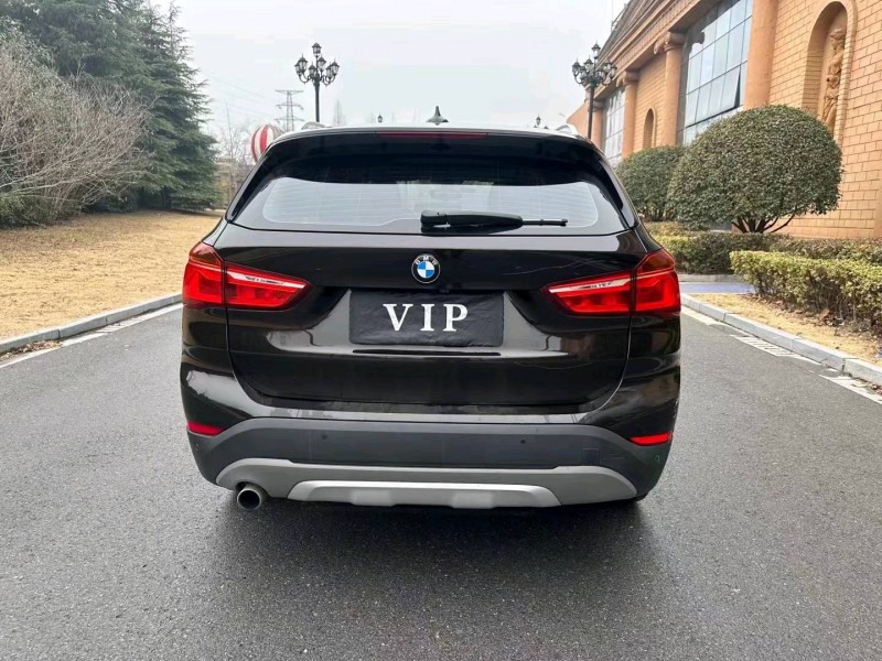 北京18年宝马X12