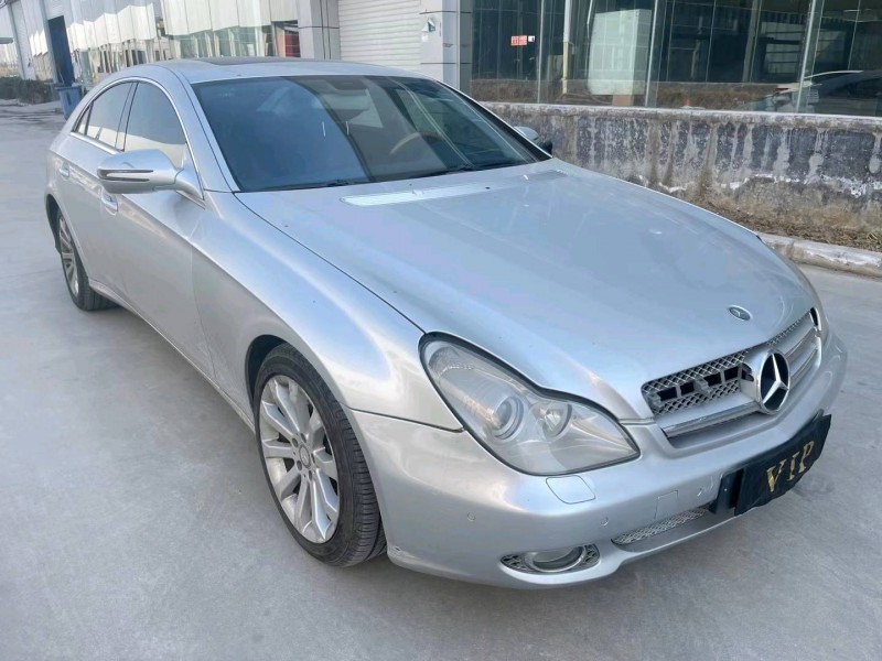 济宁10年奔驰CLS3